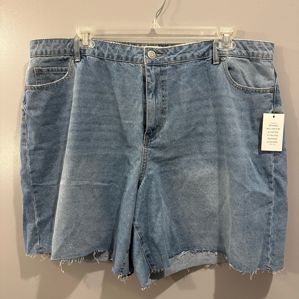 NWT Eloquii Denim Cutoff Shorts Light Wash Size 20